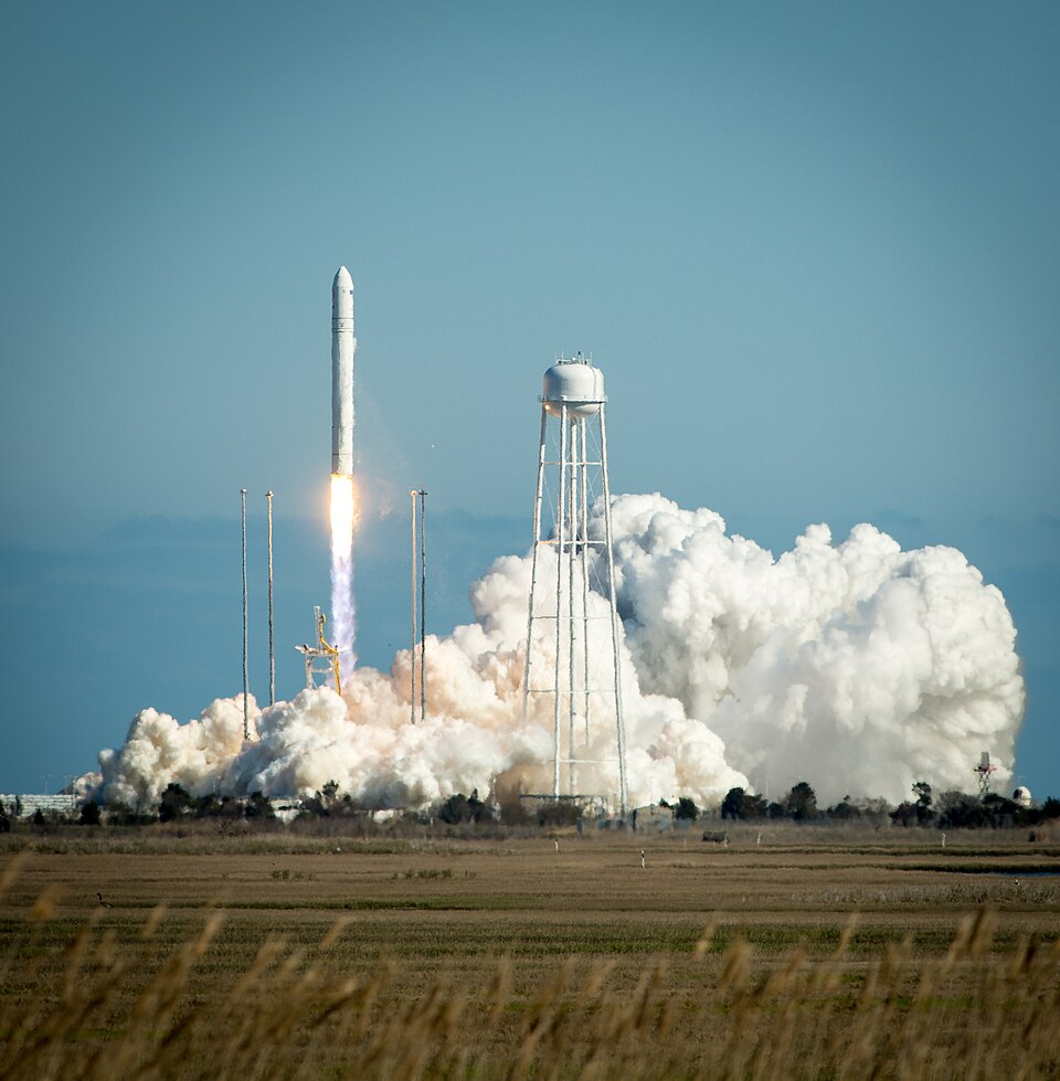 File:Antares A-ONE launch.1..jpg